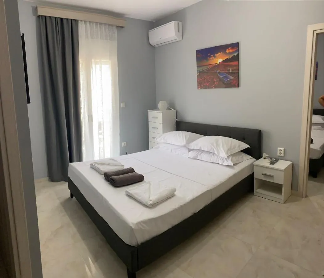Umbrella Apartment Peraia