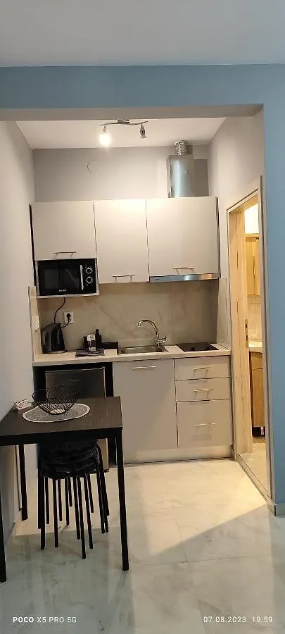Umbrella Apartment Peraia